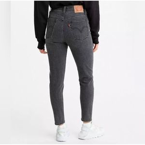 Levi Strauss Premium Denim Wedgie Skinny Size 26